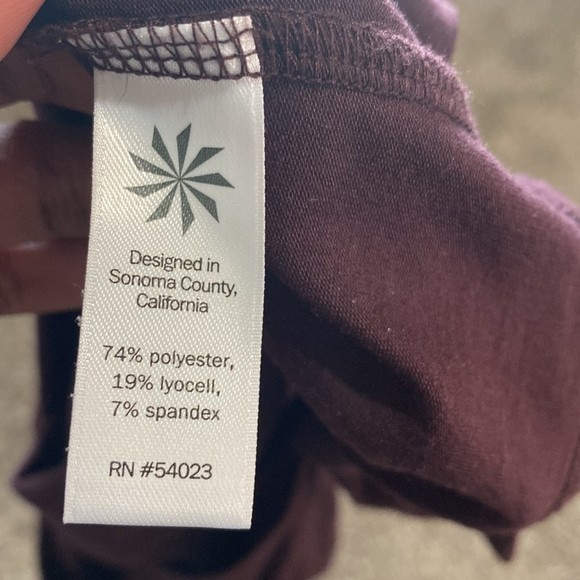 Athleta Essence Purple Tie Back Split Back Open Back Criss Cross Tank S - Picture 6 of 9